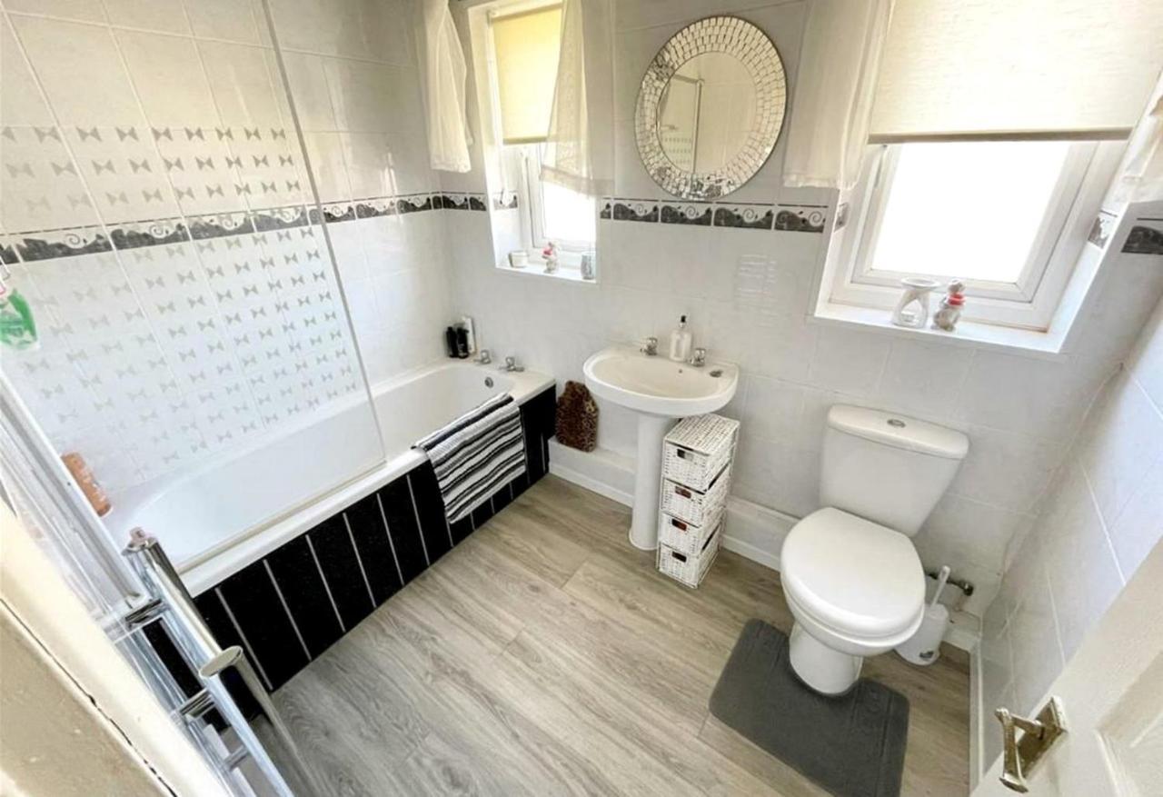 Lovely And Affordable House Closer To The Sea Hartlepool Buitenkant foto
